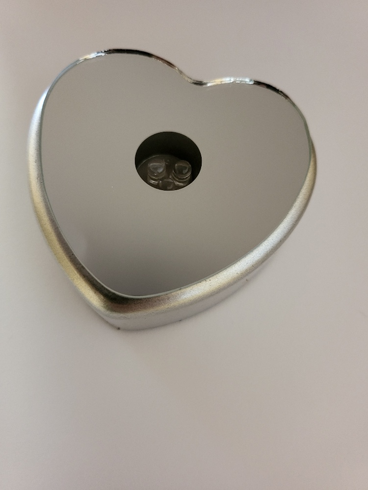 1447 - HEART SHAPED LED BASE 