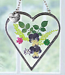 2128 - PRESSED FLOWER HEART - I LOVE YOU